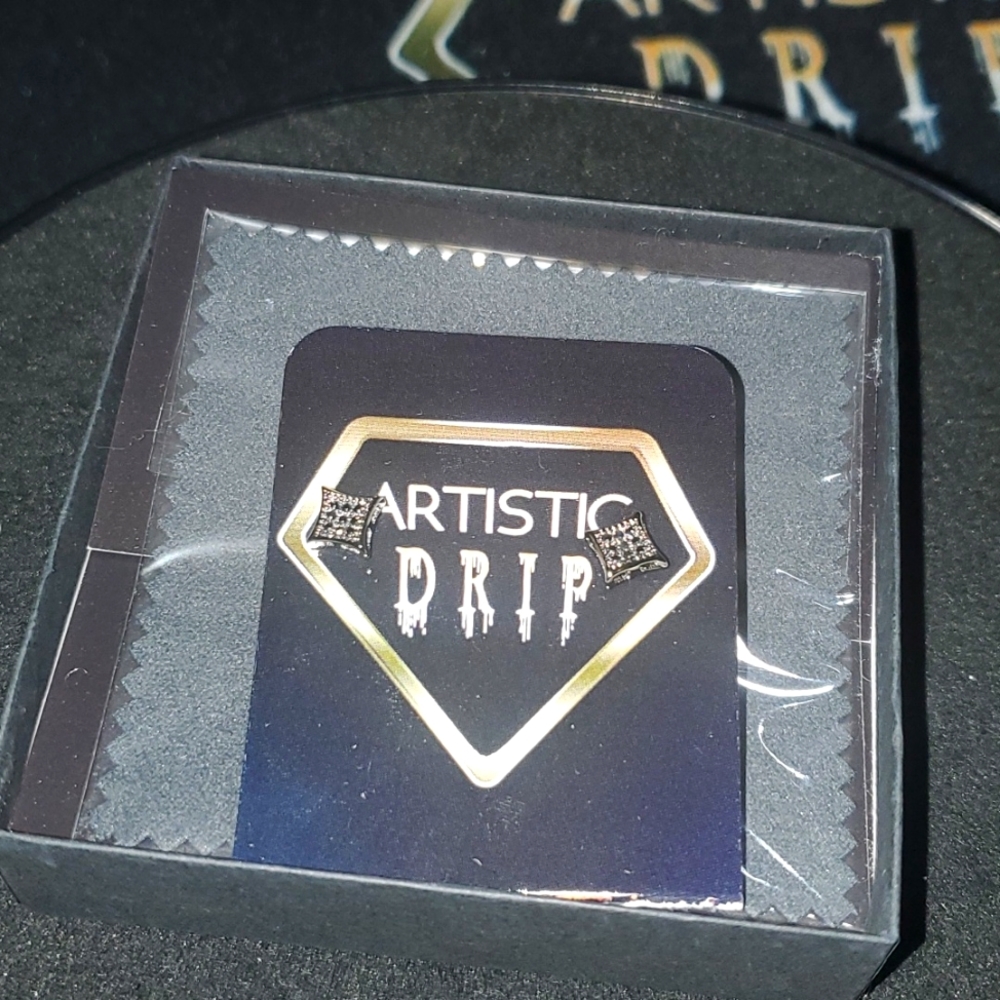 Black diamond stainless steel stud earrings